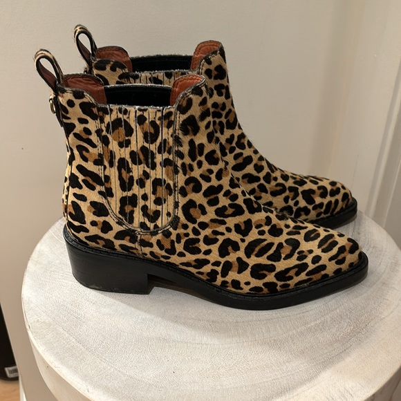 Size 5.5 Coach Pony hair leopard print booties - Picture 2 of 7